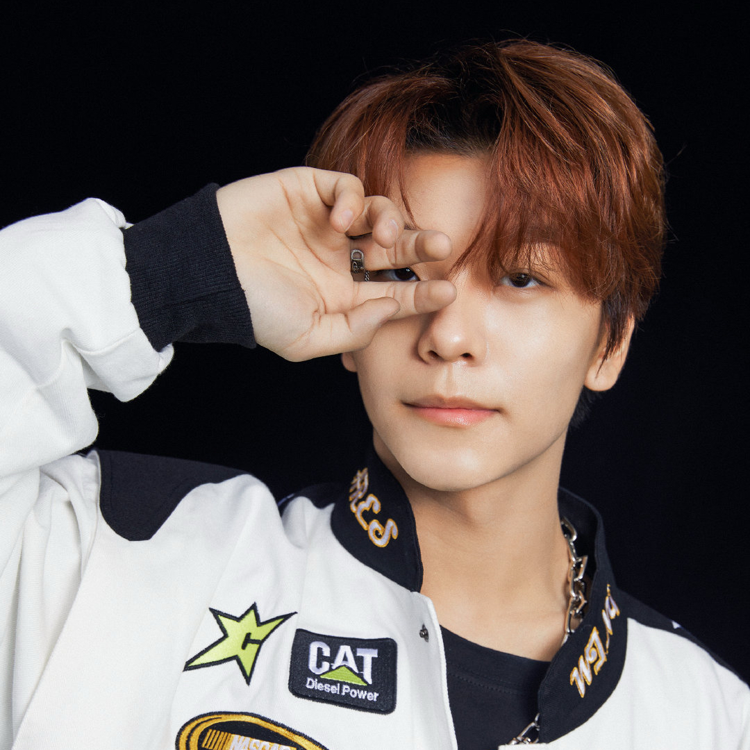 Behind-the-scenes cut of He Xinlong (ALPHA DRIVE ONE)