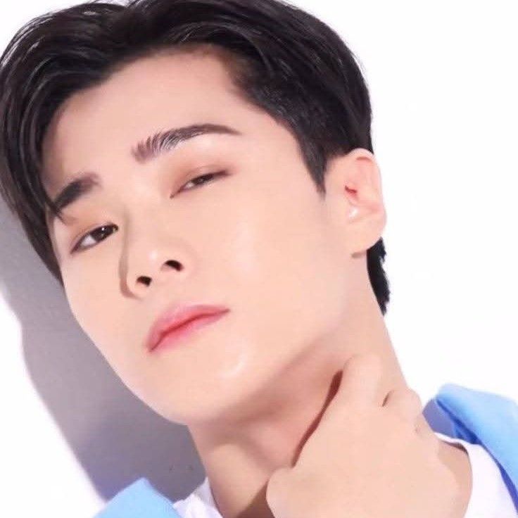 Behind-the-scenes cut of Moonbin (ASTRO)