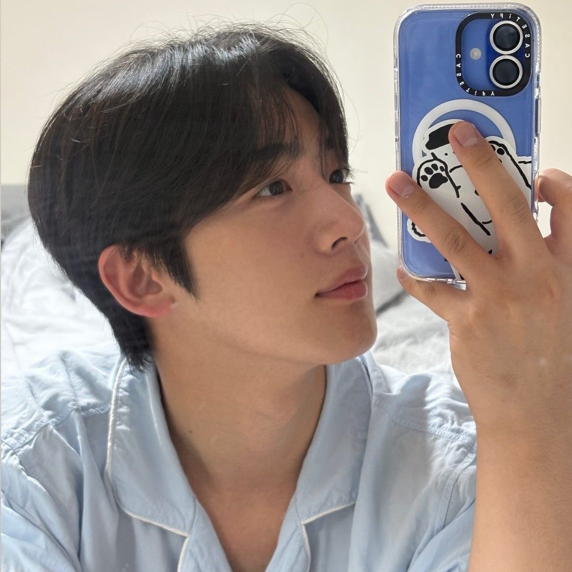 A moment captured by Kim Yohan (WEi)'s fan