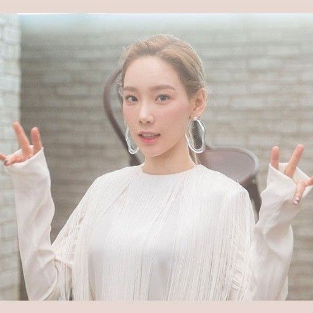 Latest photo of Taeyeon (Girls' Generation)
