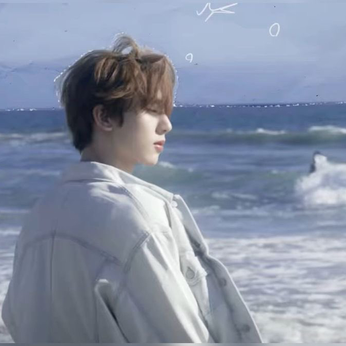 A moment captured by Han Yujin (ZEROBASEONE)'s fan