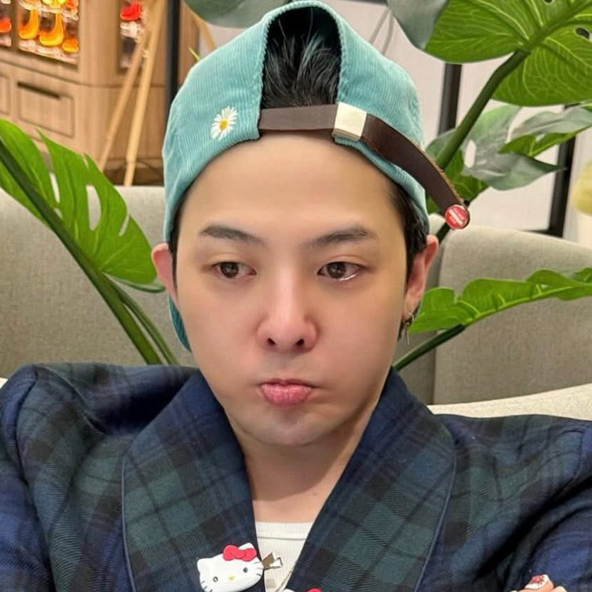 Latest photo of G-DRAGON (BIGBANG)