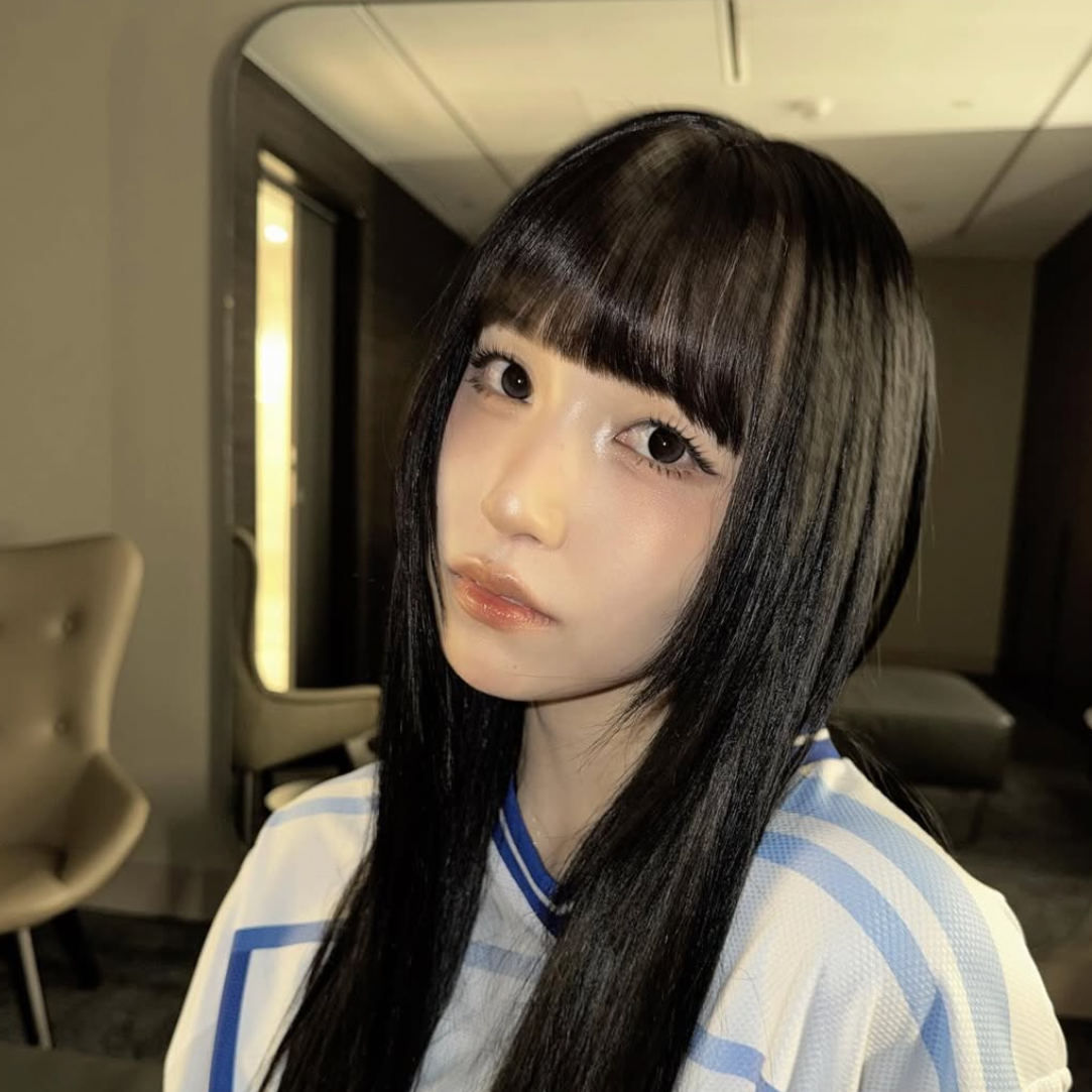 Recent activity shot of Mina (TWICE)