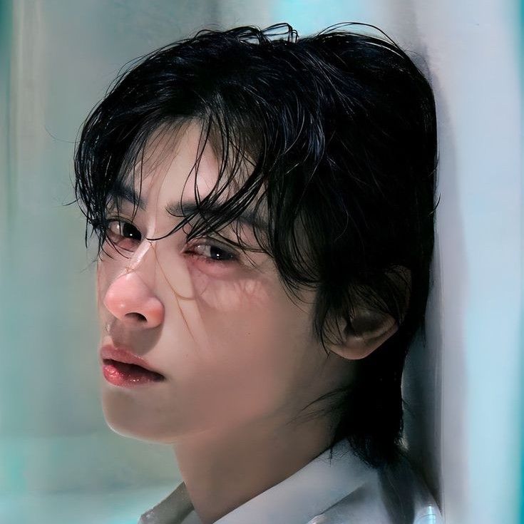 Latest photo of Eunwoo (ASTRO)