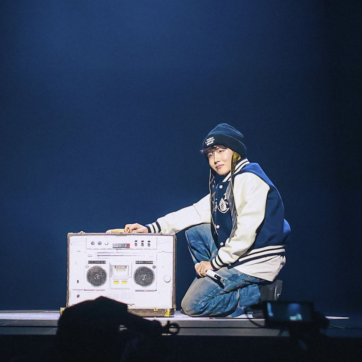 제이홉 (방탄소년단)의 최신 사진