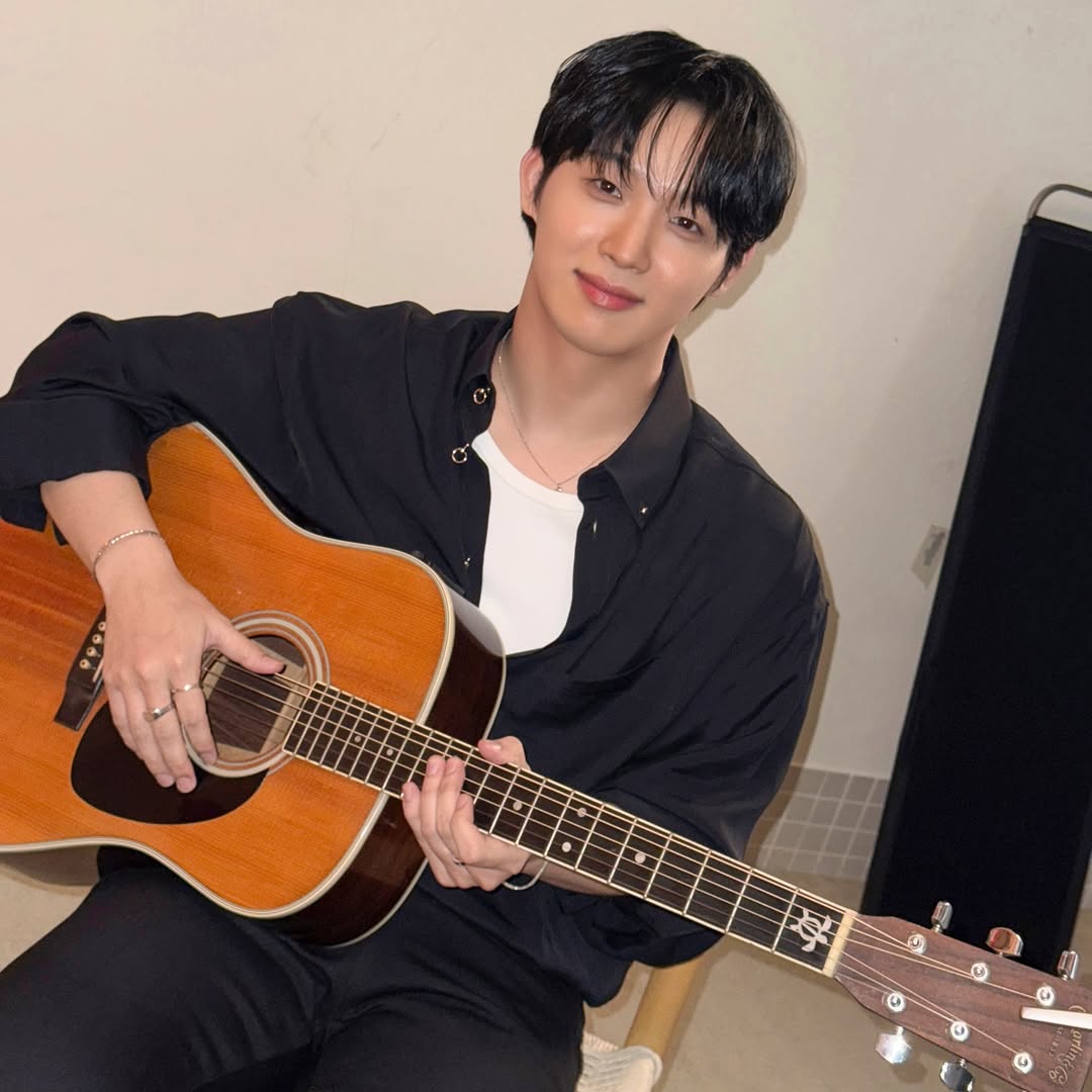 A moment captured by Lim Hyunsik (BTOB)'s fan