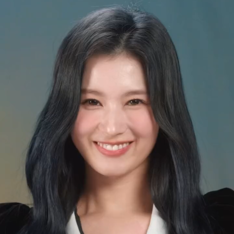 Recent activity shot of Sana (TWICE)