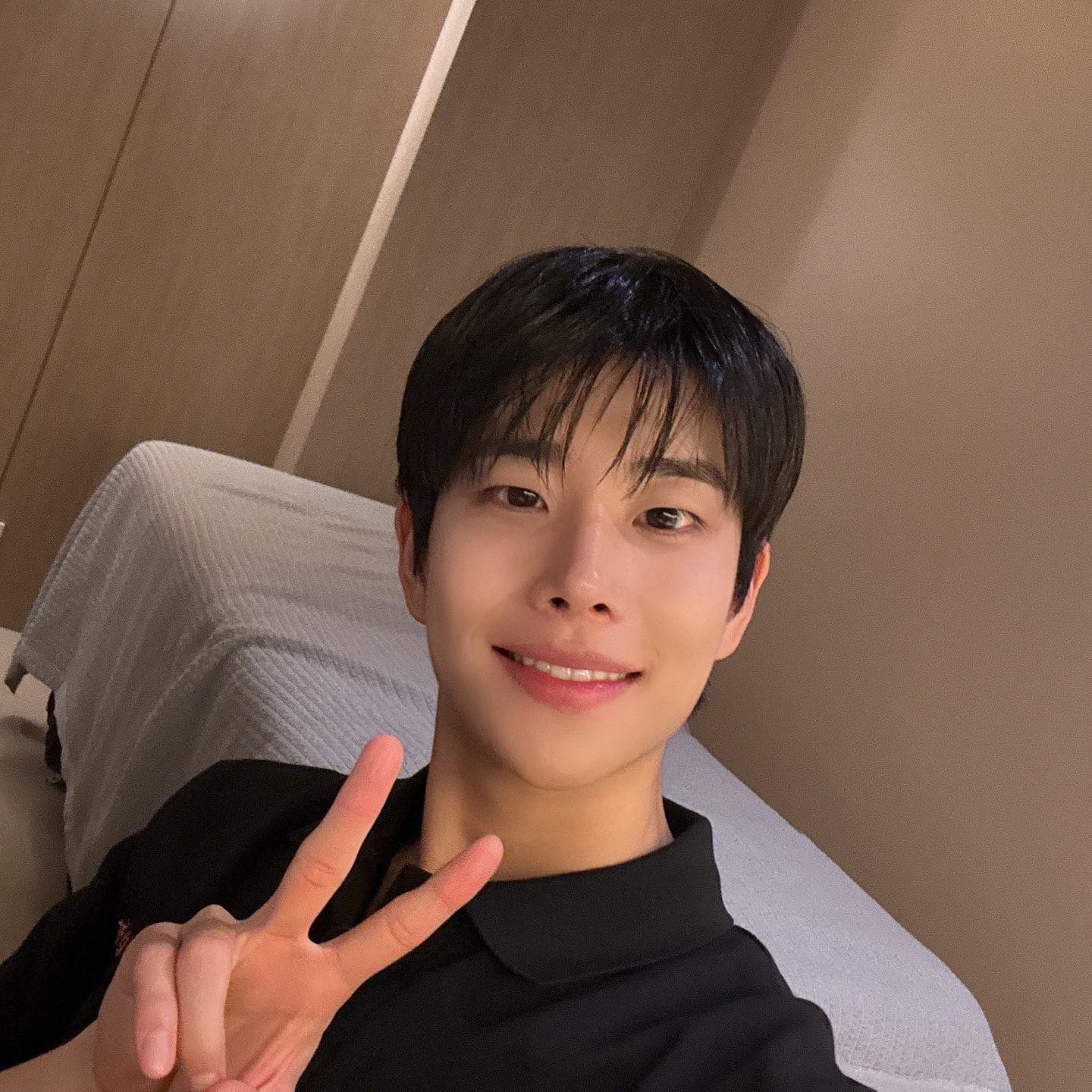 Latest photo of MJ (ASTRO)