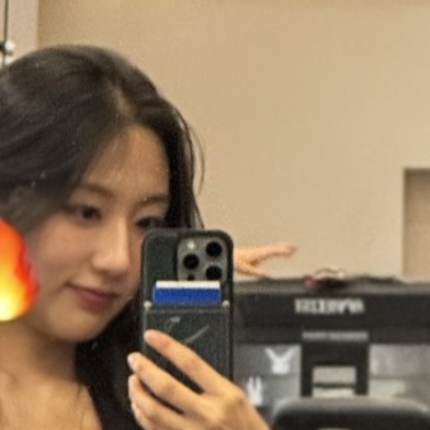 Latest photo of Jeong Yein (Lovelyz)