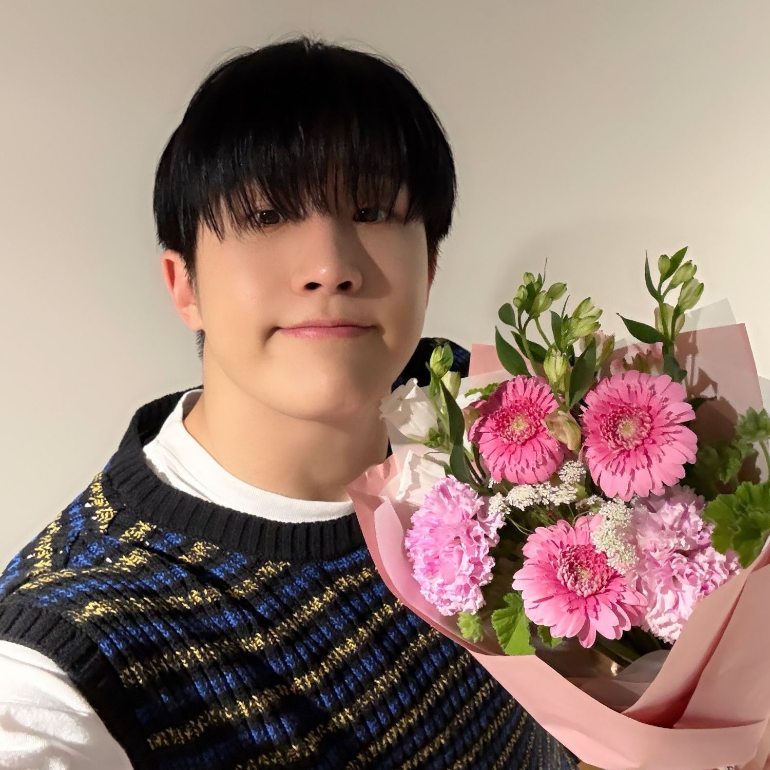 Behind-the-scenes cut of Jinjin (ASTRO)
