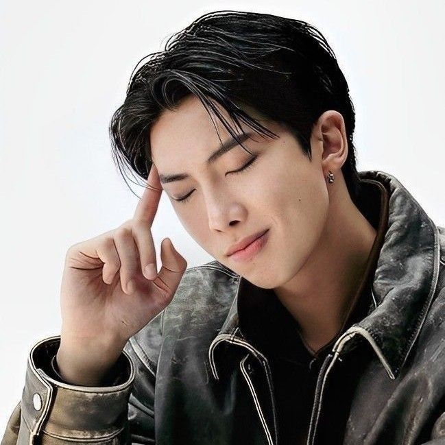 Behind-the-scenes cut of RM (BTS)