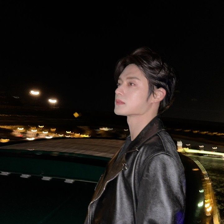 Behind-the-scenes cut of Kim Jiwoong (ZEROBASEONE)