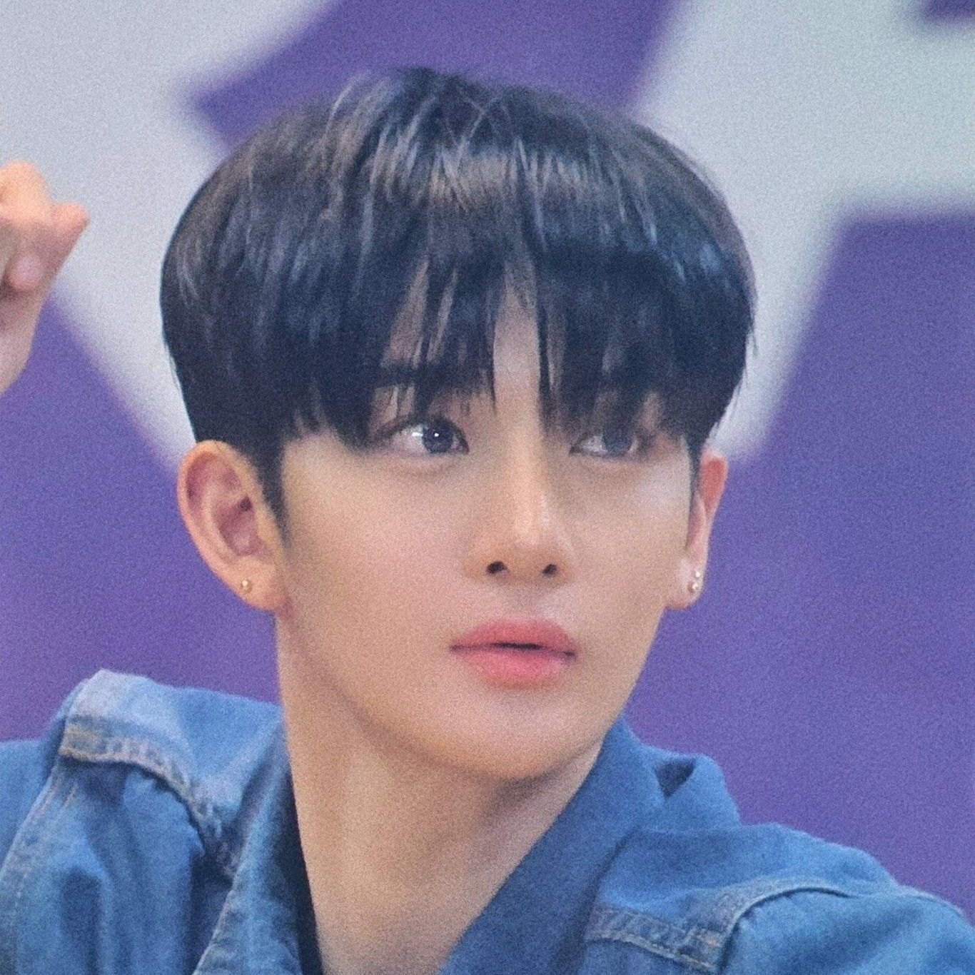 Recent activity shot of Bae Jinyoung