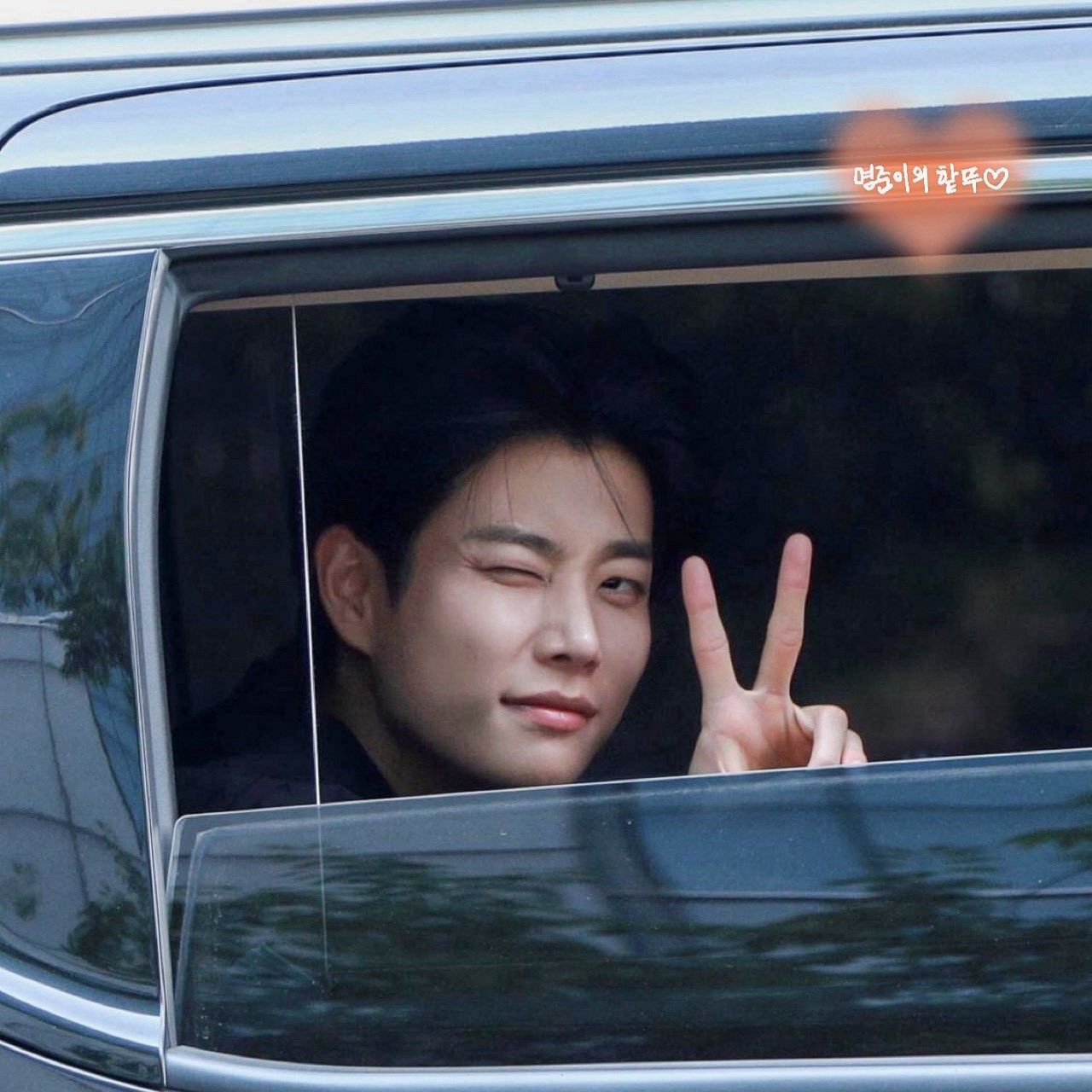 MJ (아스트로)의 최신 사진