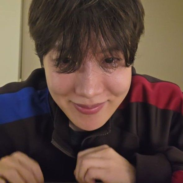 제이홉 (방탄소년단) 최근 활동샷