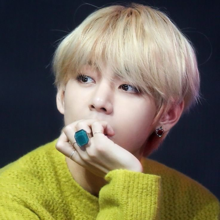 A moment captured by V (BTS)'s fan