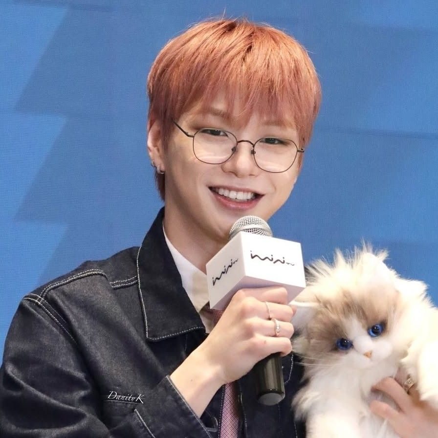 A moment captured by Kang Daniel's fan