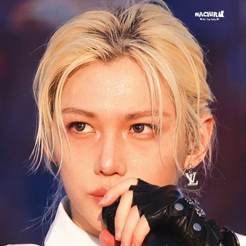 Behind-the-scenes cut of Felix (Stray Kids)