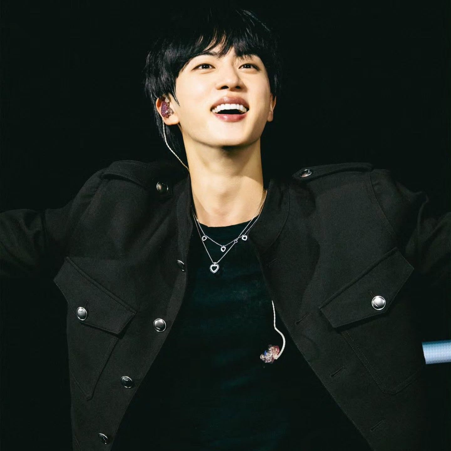진 (방탄소년단)의 최신 사진