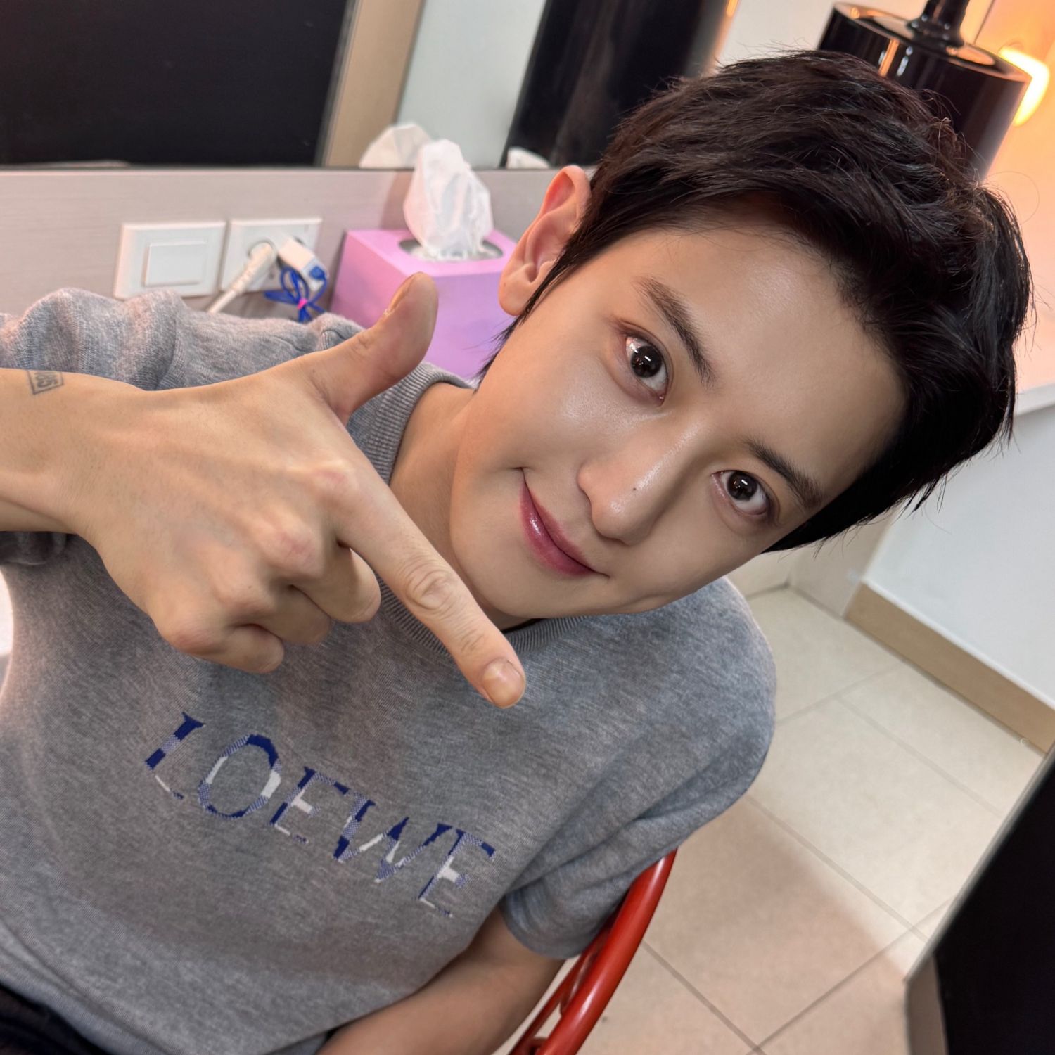 Recent activity shot of Chanyeol (EXO)