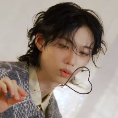 Felix (Stray Kids)的最新照片