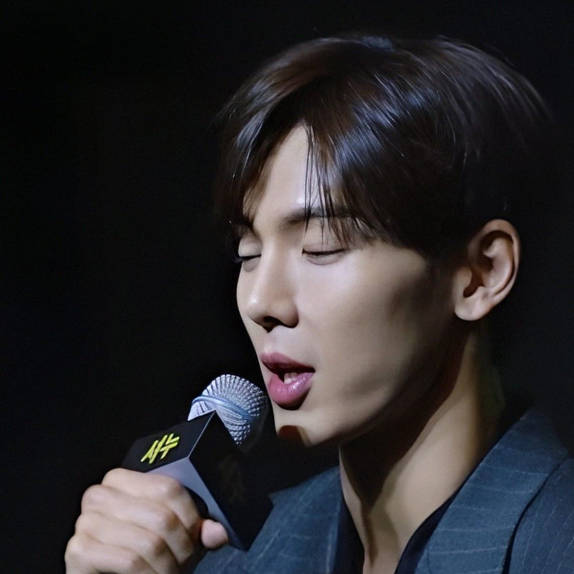 Latest photo of Shownu (MONSTA X)