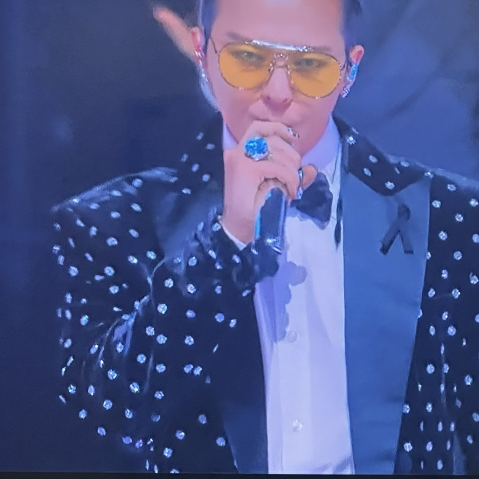 Recent activity shot of G-DRAGON (BIGBANG)