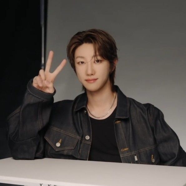 Foto aktivitas terbaru The 8 (SEVENTEEN)