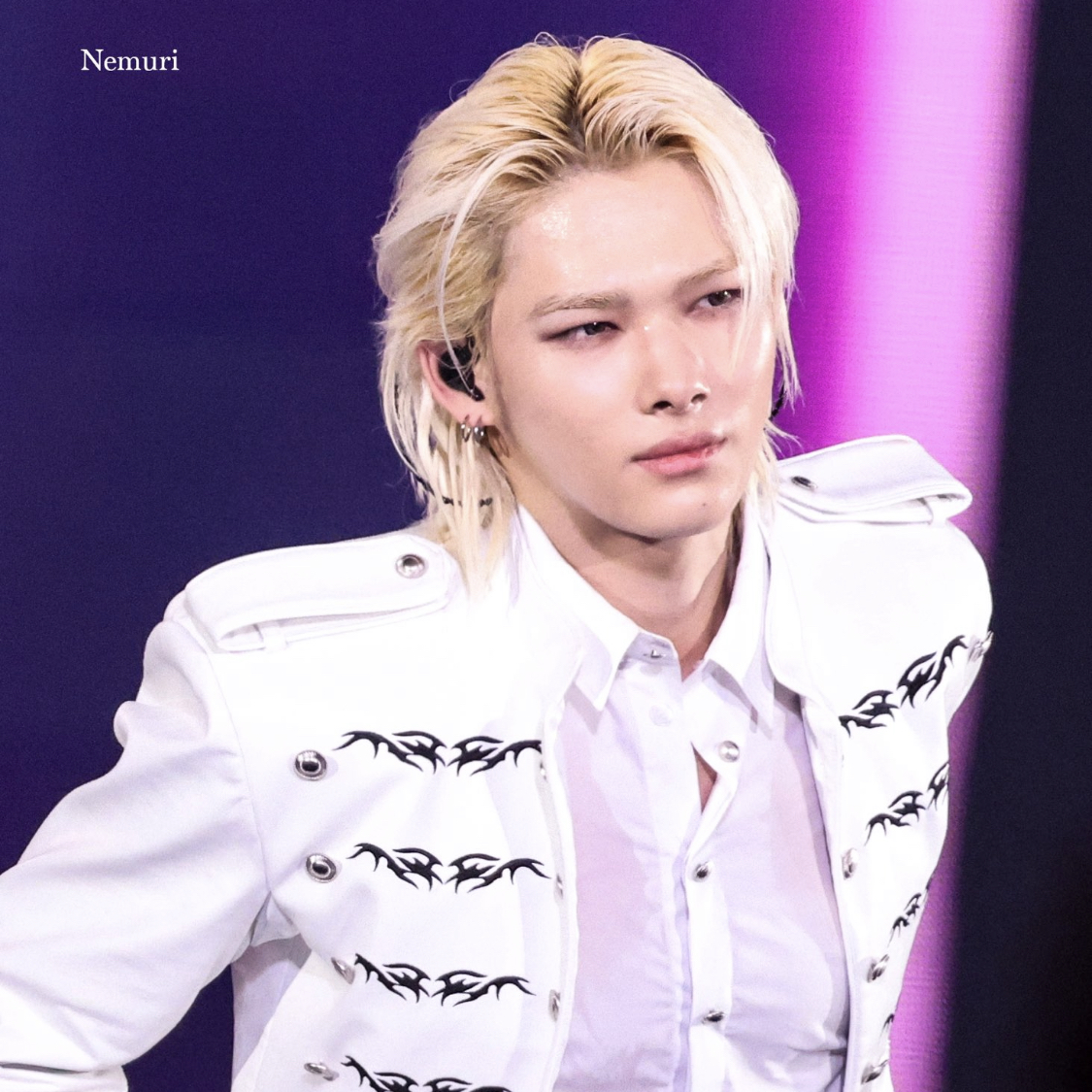 NI-KI (ENHYPEN)的最新照片