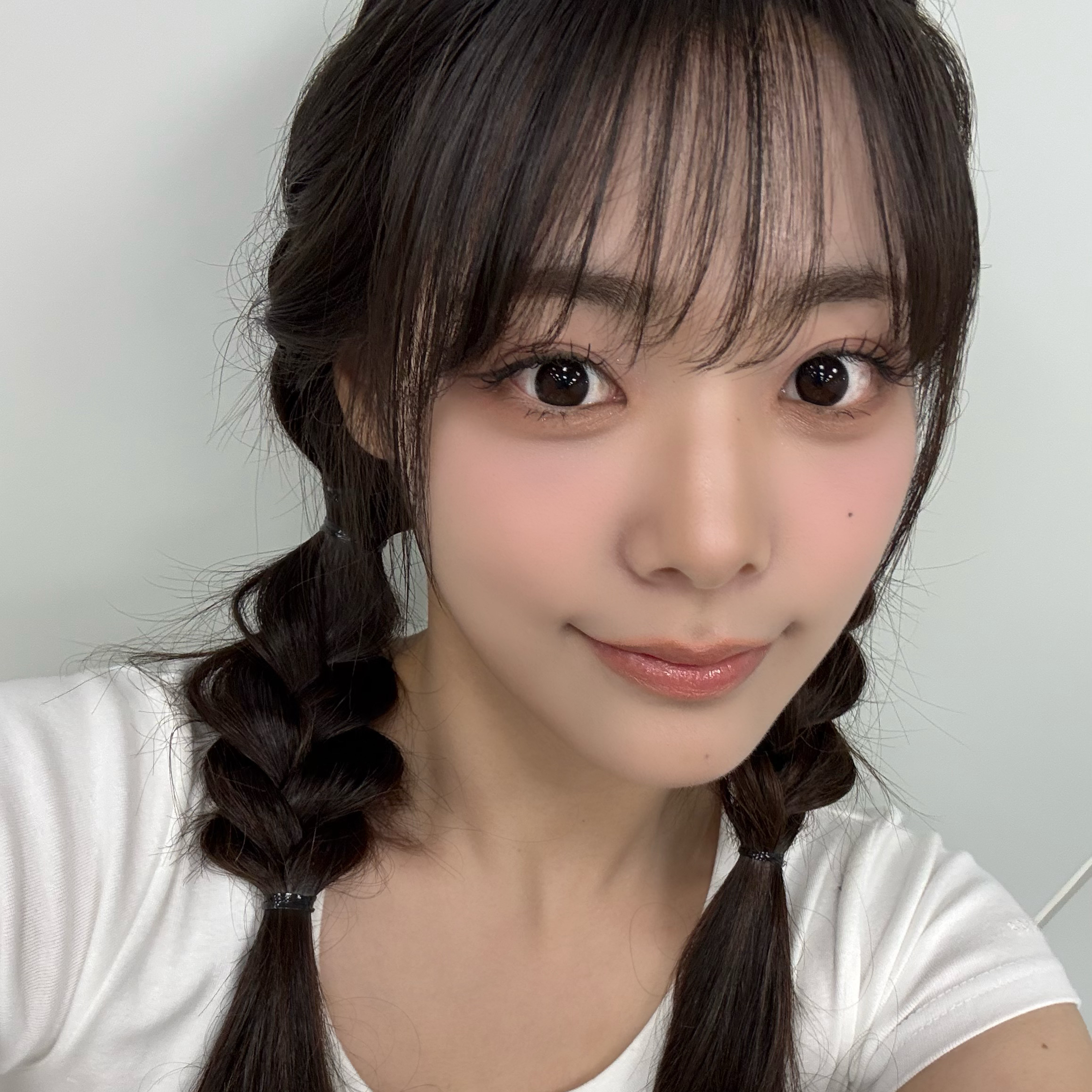 시연 (QWER)의 비하인드 컷