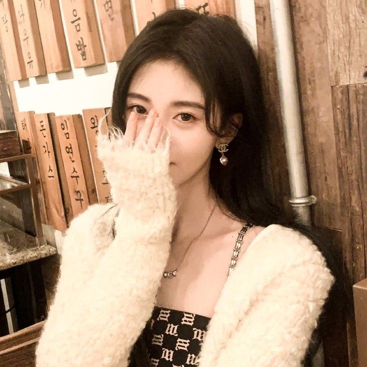 A moment captured by Ju Jingyi's fan