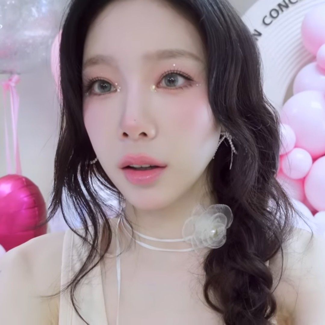 A moment captured by Taeyeon (Girls' Generation)'s fan