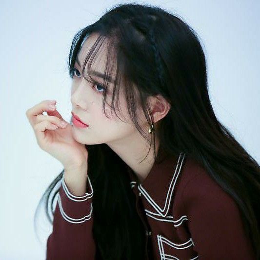 Behind-the-scenes cut of Sejeong