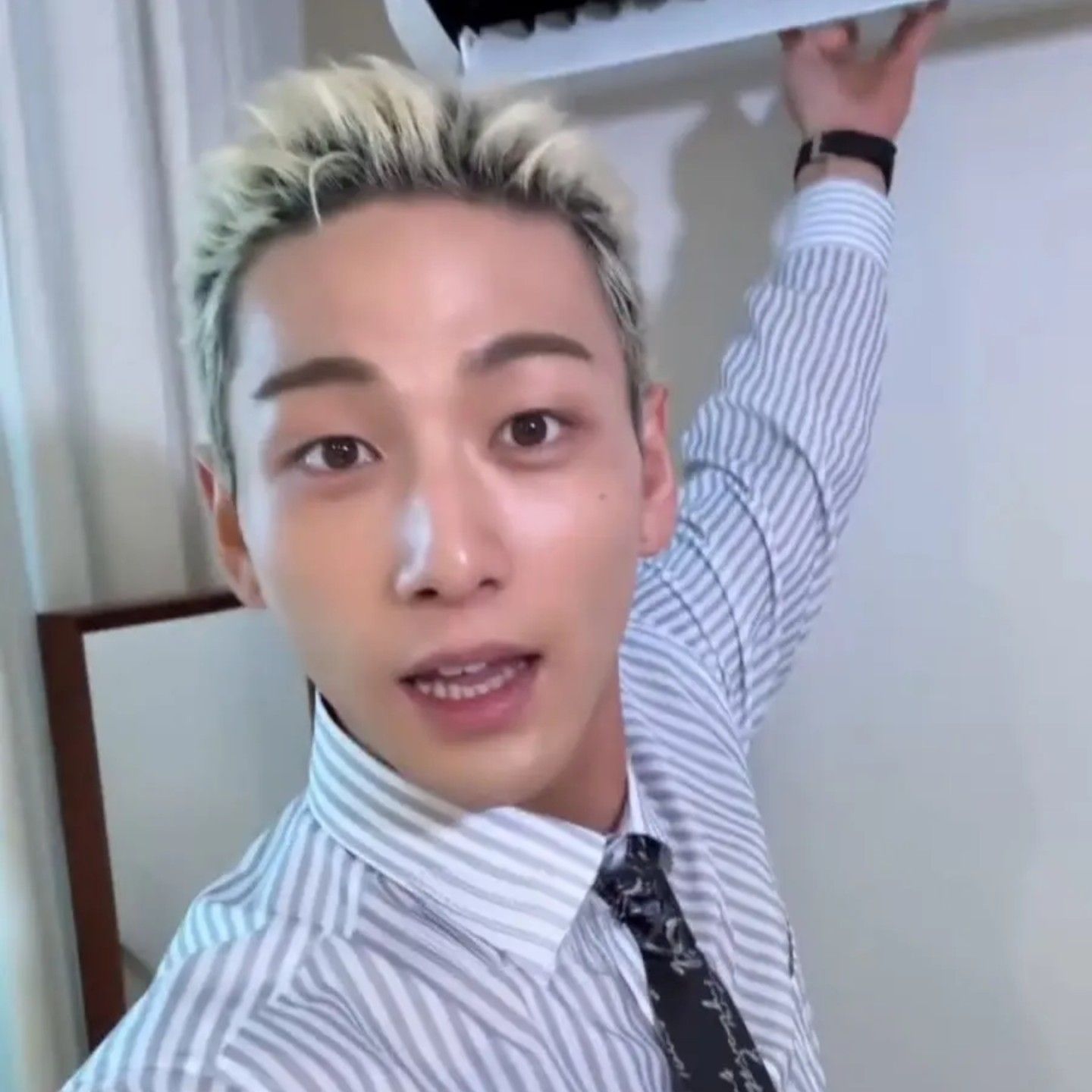 A moment captured by Baekho's fan