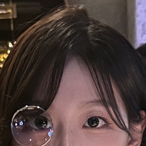 Latest photo of Jeong Yein (Lovelyz)