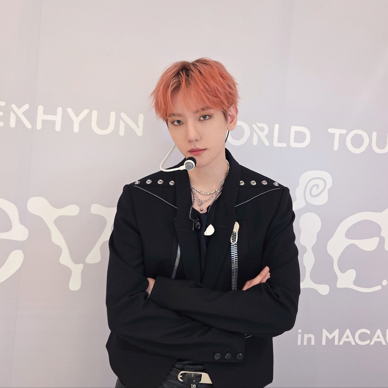 A moment captured by Baekhyun (EXO)'s fan
