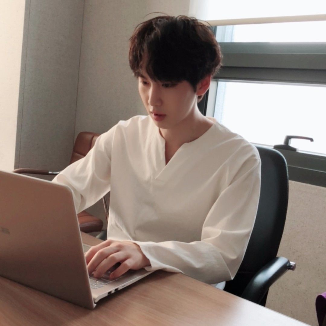 Latest photo of Shinwon (PENTAGON)