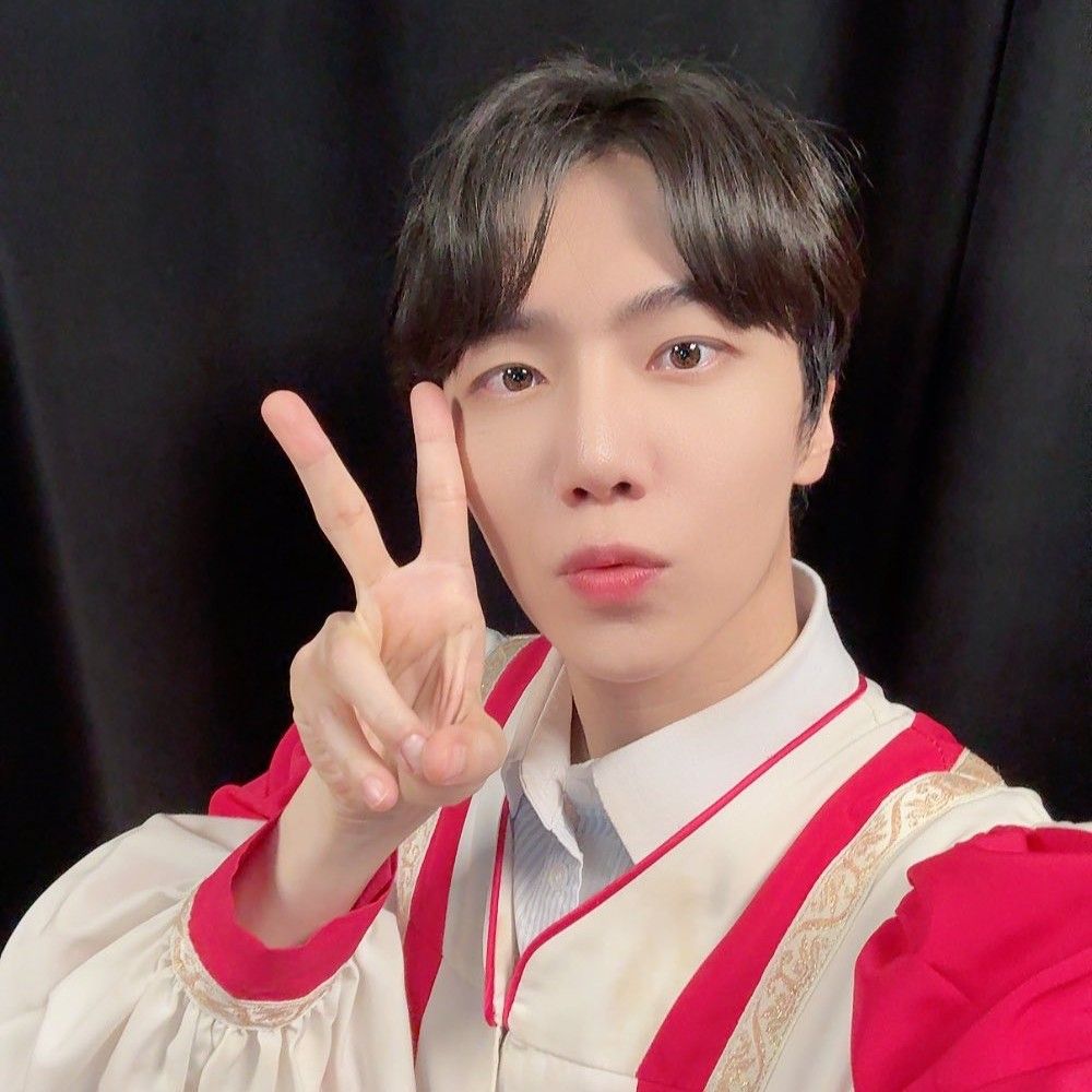 Latest photo of Jinho (PENTAGON)