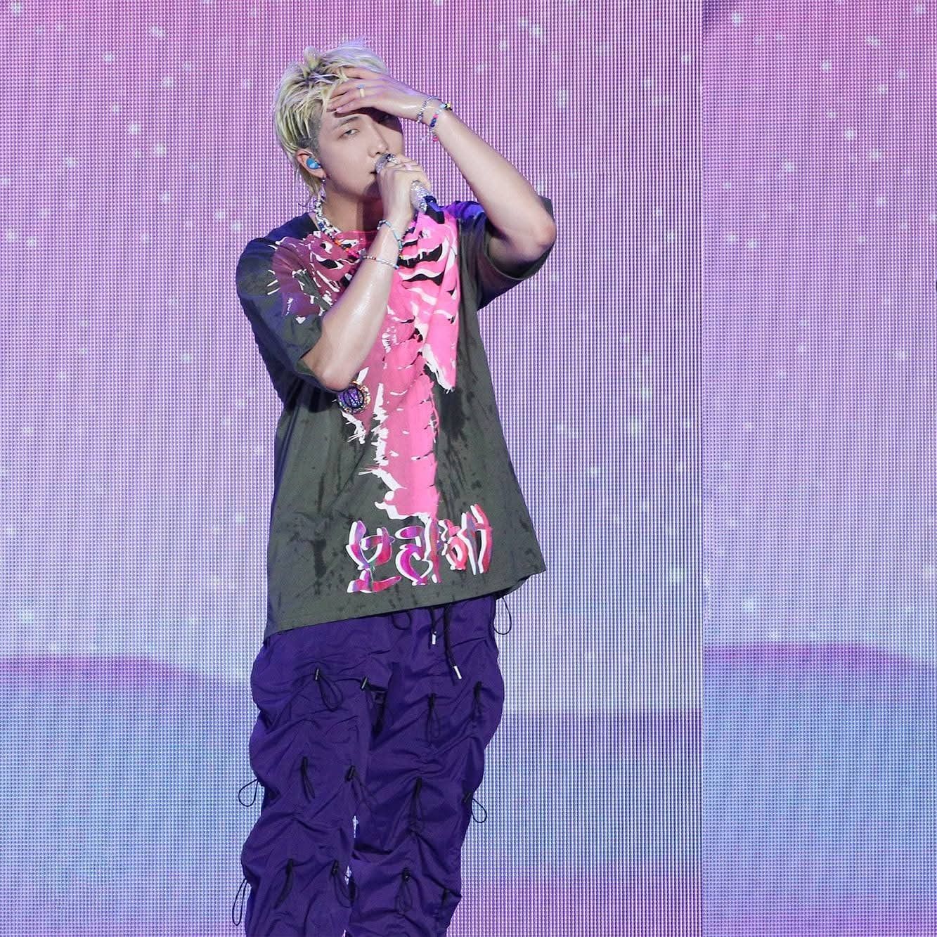 Foto terbaru RM (BTS)