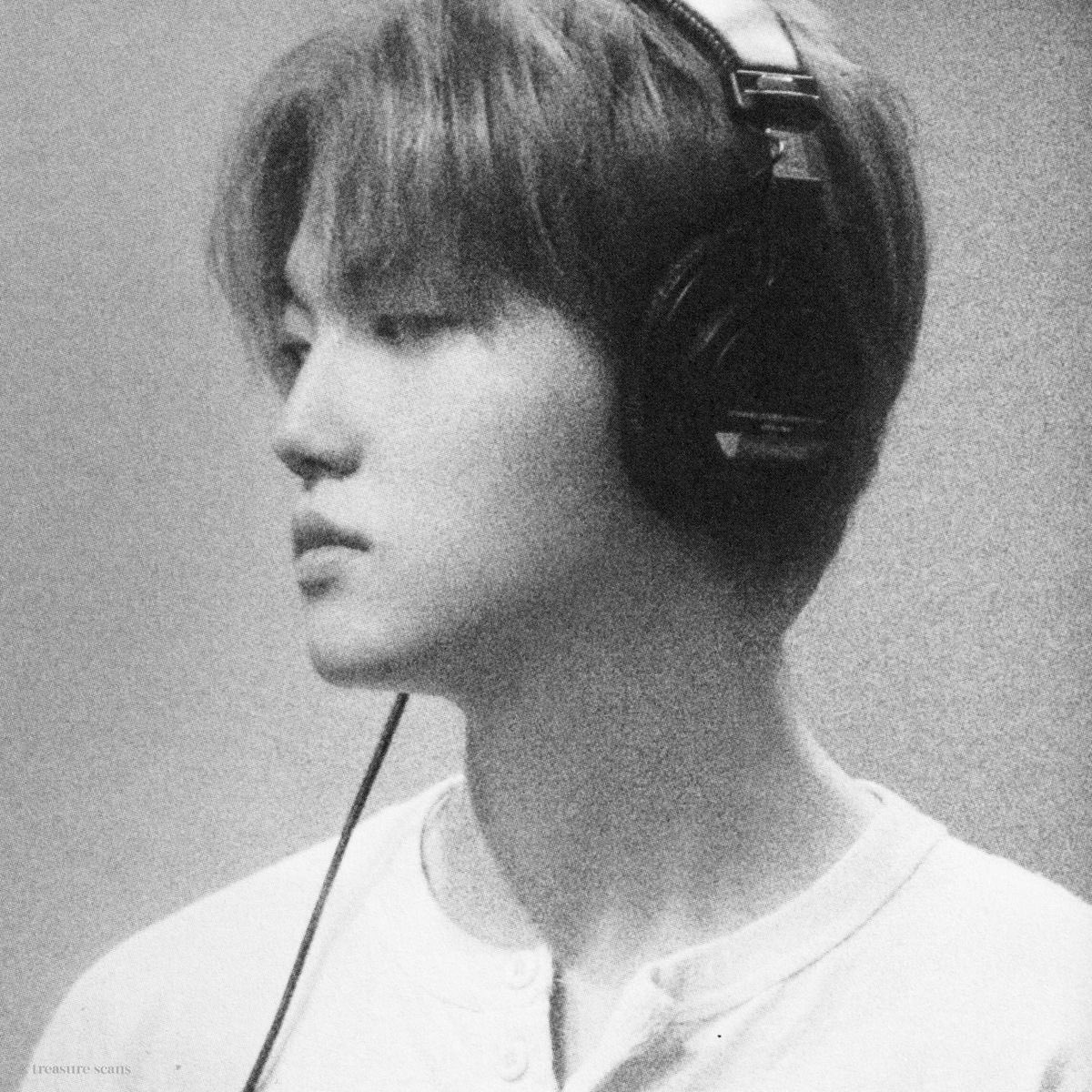 Recent activity shot of Doyoung (TREASURE)