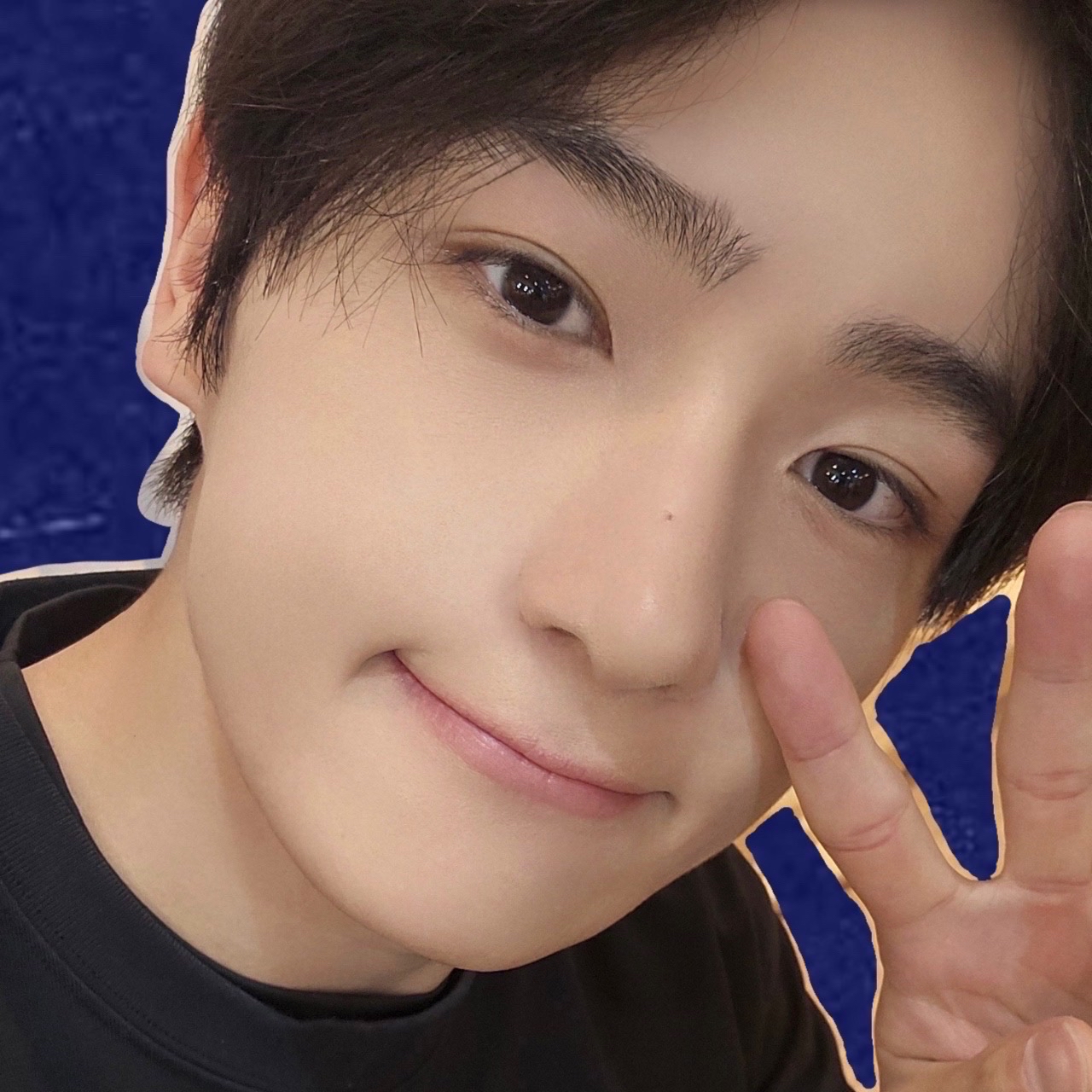A moment captured by Hyunjae (THE BOYZ)'s fan
