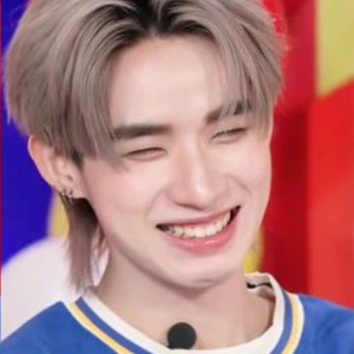 A moment captured by Hong (LYKN)'s fan