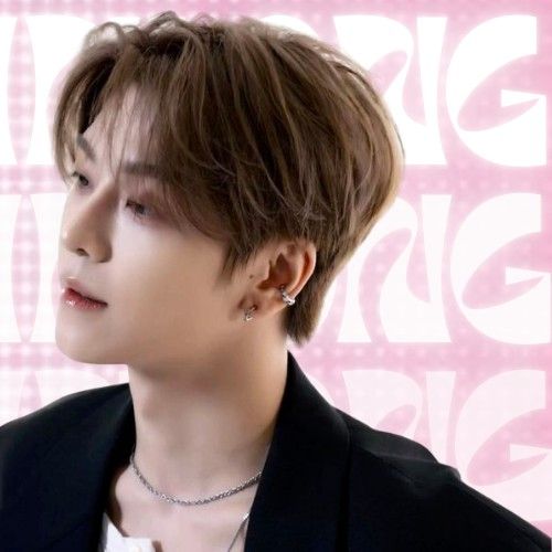 K-POP posts beloved by 허씬롱 (알파드라이브원) fans