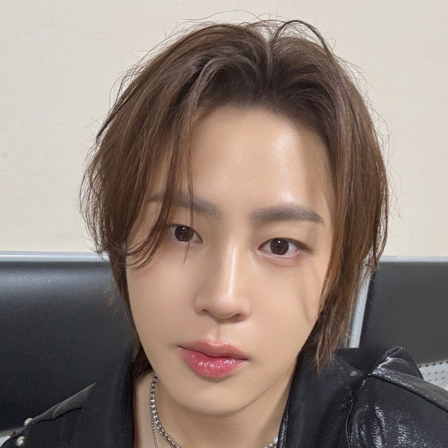 Recent activity shot of Ha Sungwoon