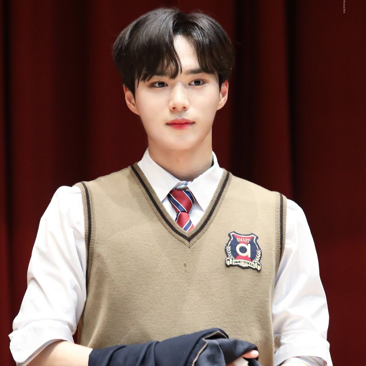 Behind-the-scenes cut of Kim Junseo (ALPHA DRIVE ONE)