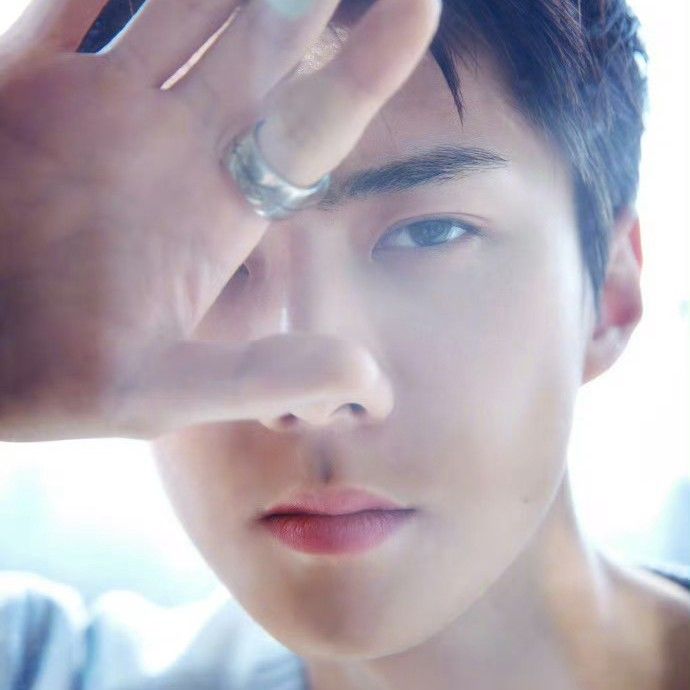 세훈 (EXO)의 비하인드 컷