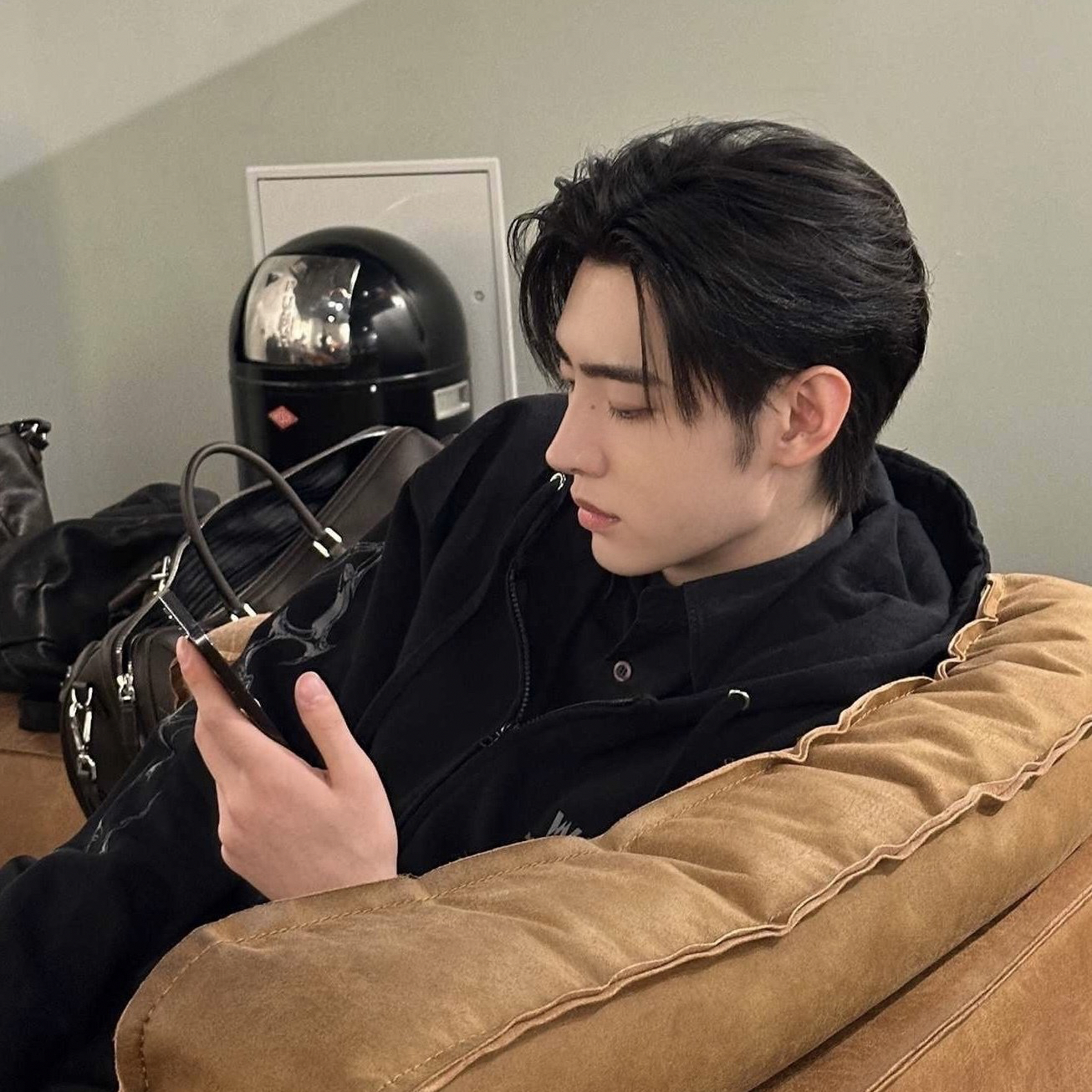 Behind-the-scenes cut of Sunghoon (ENHYPEN)