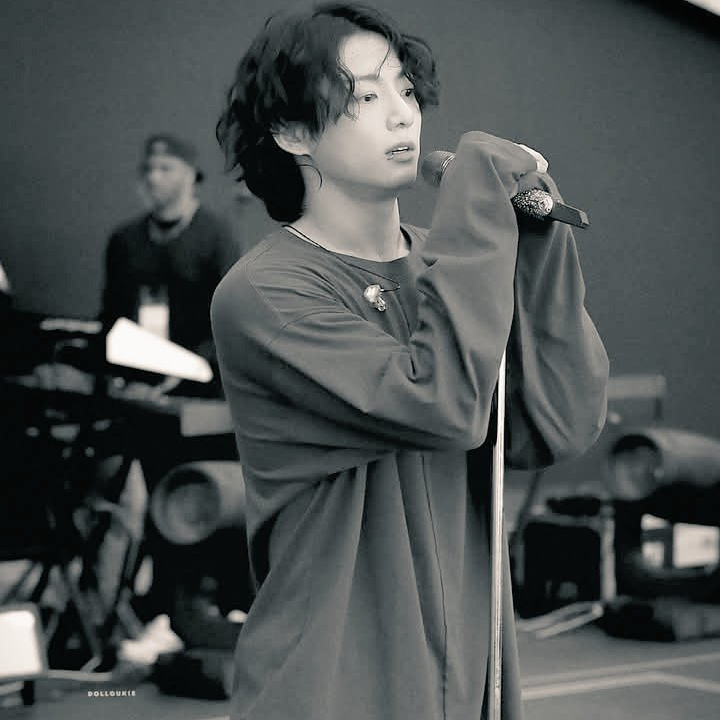 A moment captured by Jungkook (BTS)'s fan