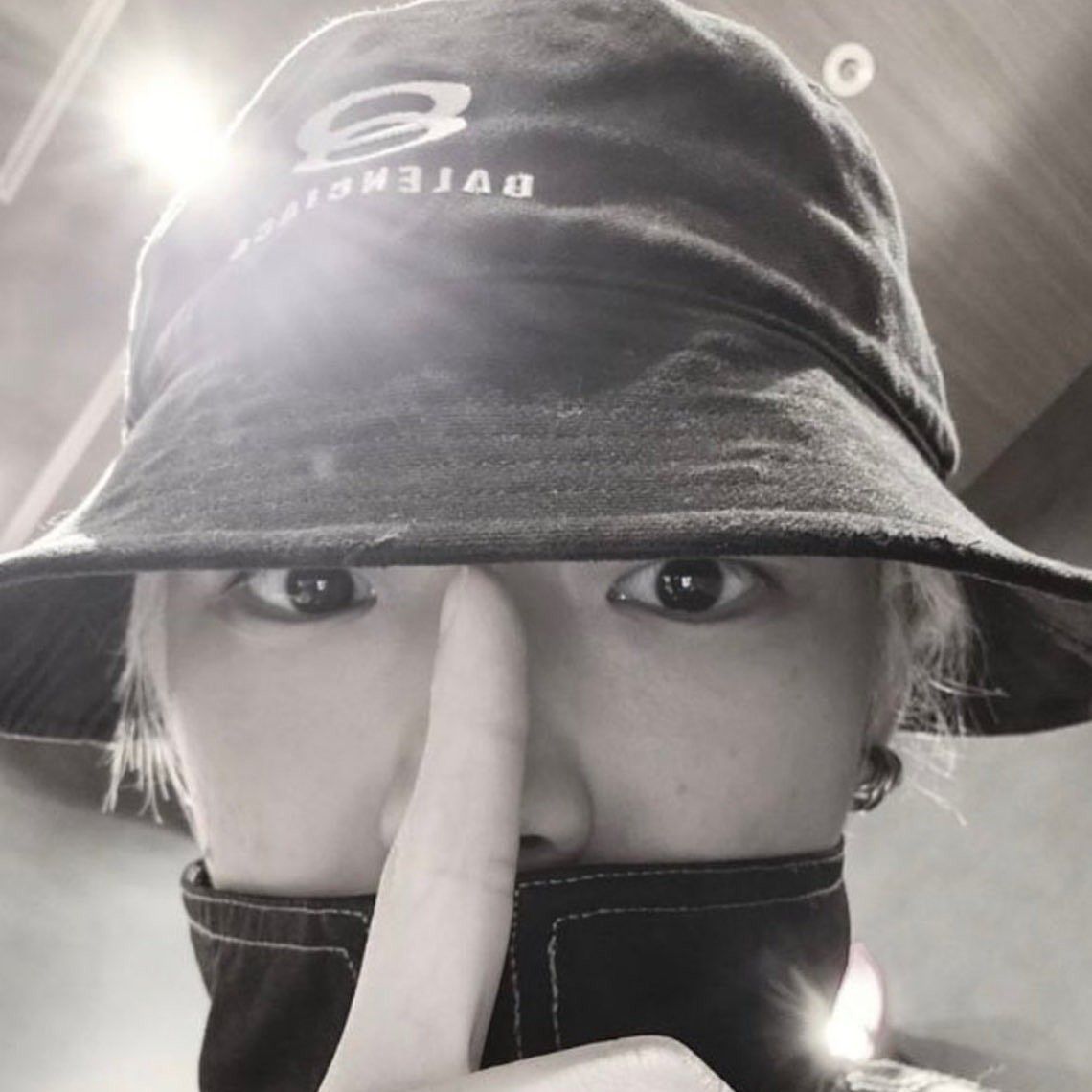 Recent activity shot of BOBBY (iKON)