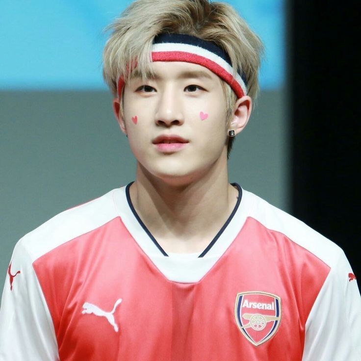 Latest photo of Jinjin (ASTRO)